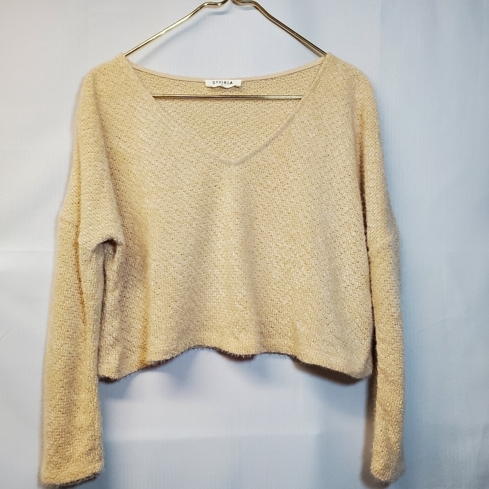 Storia cropped long sleeve V-neck sweater
